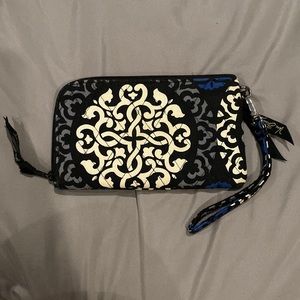 Vera bradley wallet/wristlet